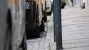Diebstähle aus Autos sind eine gängige Straftat. Die Polizei empfiehlt, keine Wertgegenstände im Auto liegen zu lassen. Symbolbild: Pixabay