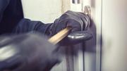Zwei Einbrecher stahlen mehrere hundert Franken Bargeld aus einer Confiserie an der Schaffhauser Vordergasse. Die Polizei sucht nach Zeugen. Symbolbild: Pexels