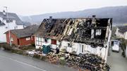 Brand Doppeleinfamilienhaus, 11.12.2025, Thayngen (Roger Hofstetter/Schaffhauser Nachrichten)