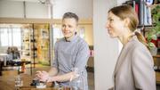 Sind mit Gastronomics von Kloten nach Thayngen gezügelt: Die beiden Co-Geschäftsführer Marc Bernet und Theres Ulrich. Bilder: Roberta Fele Theresa Ulrich und Marc Bernet, Co-Geschï¿ï¾¤ftsfï¿ï¾¼hrer von Gastronomics auf dem Knorripark, fotografiert am Mittwoch, 04. Februar 2026, in Thayngen. (Roberta Fele / Schaffhauser Nachr