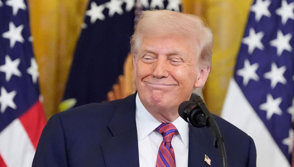 Der amerikanische Präsident ist zufrieden: Donald Trump während eines Anlasses im Weissen Haus vor zwei Wochen. Bild: Alex Brandon / AP