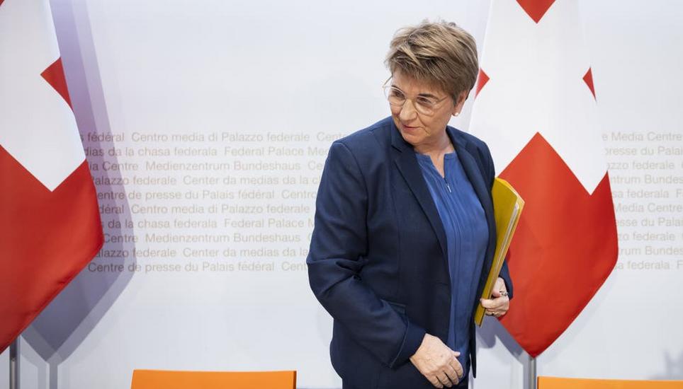 Sie verlässt den Bundesrat mit einem Lächeln im Gesicht: Verteidigungsministerin Viola Amherd. Bild: Peter Klaunzer / KEYSTONE