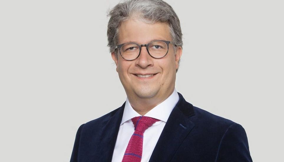 Kurzbesuch in Brüssel vor dem Abflug nach Washington: Der ukrainische Präsident Wolodimir Selenski mit EU-Kommissionspräsidentin Ursula von der Leyen. Bild: AP