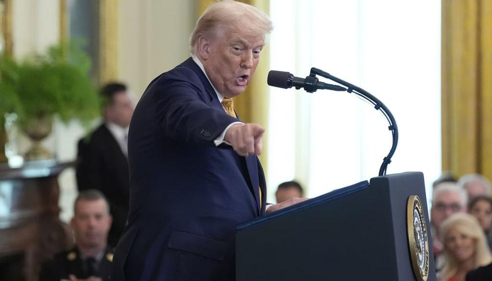 Einst wollte er alles aufklären, jetzt will Trump nichts mehr davon wissen. Bild: Alex Brandon / AP