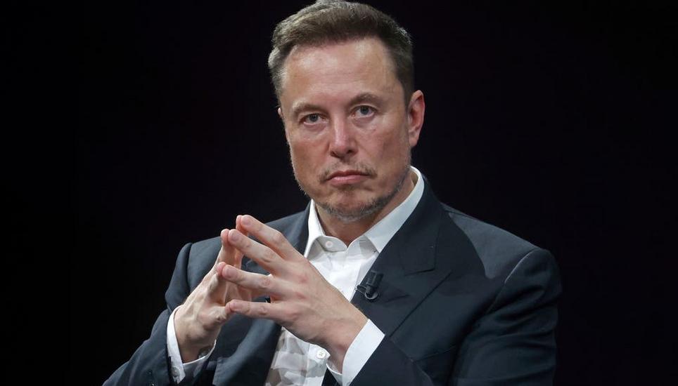 Multimilliardär Elon Musk erhebt seit Wochen schwere Vorwürfe gegen die britische Regierung. Bild: Chesnot / Getty Images Europe