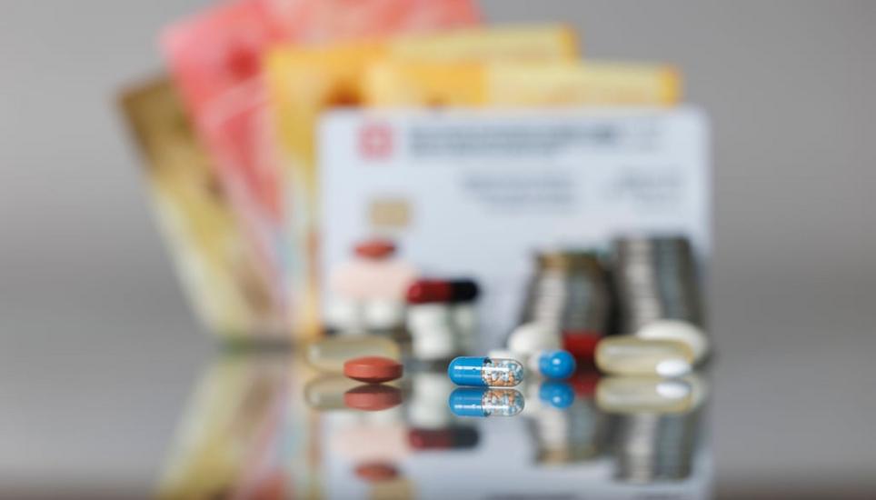 Die Kosten für die lebensverlängernde Behandlung sind der Krankenkasse zu hoch - sie verweigert die Übernahme und erhält damit Recht. Bild: Severin Bigler