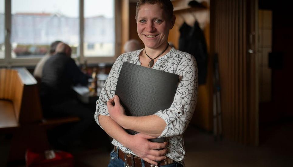 Mirjam Burgermeister dem Hinterthurgau treu geblieben: Nach der «Schuel Au» in Fischingen wirtet sie jetzt in der «Sonne» in Wiezikon bei Sirnach. Bild: Benjamin Manser