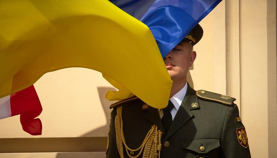 Ukrainische Deserteure sind auch in der russischen Propaganda ein Dauerthema. Bild: Efrem Lukatsky / AP