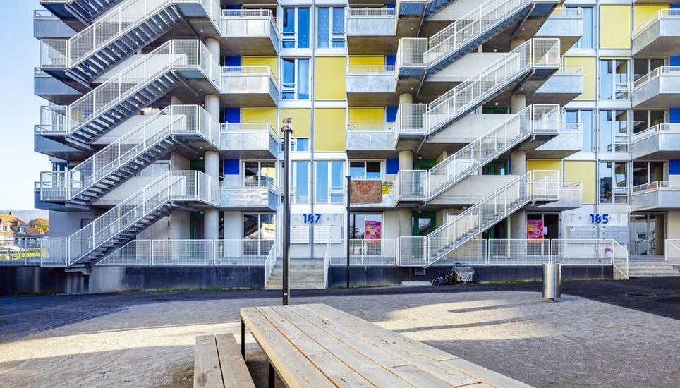 Eine Wohnsiedlung in Zürich: Die Angebotsmieten steigen weiter. Bild: Michael Buholzer/Keystone