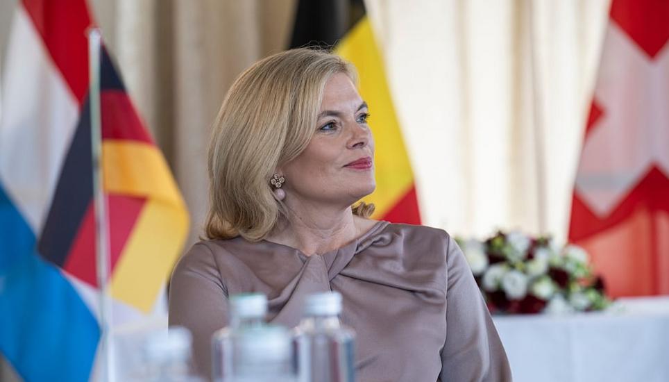Julia Klöckner beim Treffen der Parlamentspräsidentinnen und -präsidenten aus sechs Ländern am Donnerstag in Aarau. Bild: Pascal Mora