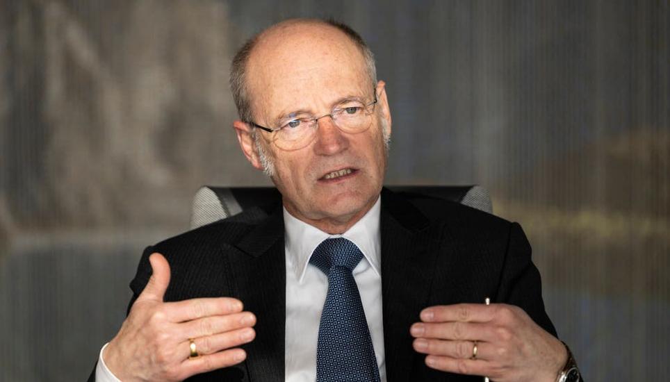Bundesanwalt Stefan Blättler forderte längst mehr Ermittler und Polizisten im Kampf gegen die Mafia. Bild: Keystone