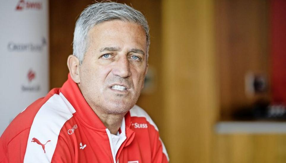 Muss sich überlegen, wie er sein Team aufstellen wird: Vladimir Petkovic tüftelt noch an der perfekten Formation. Bild: Key