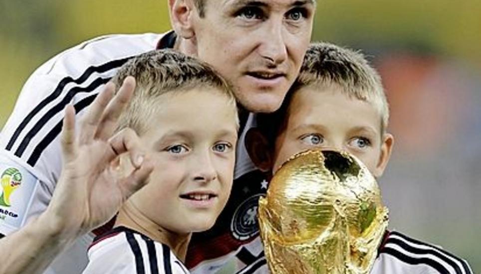 Miroslav Klose: Der WM-Pokal 2014 als Karrierehöhepunkt