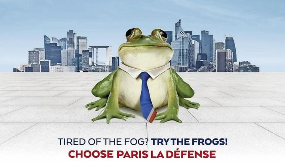 Der Frosch vor dem Pariser Geschäftsviertel La Défense. Bild: zvg