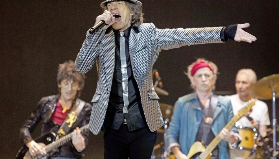 Müde? Weshalb denn? Die Stones mit v. l. Ronnie Wood, Mick Jagger, Keith Richards und Charlie Watts bei einem Auftritt in London 2012. Nun bringen die vier vitalen älteren Herren ein neues Studioalbum mit Bluesklassikern heraus. BIld AP