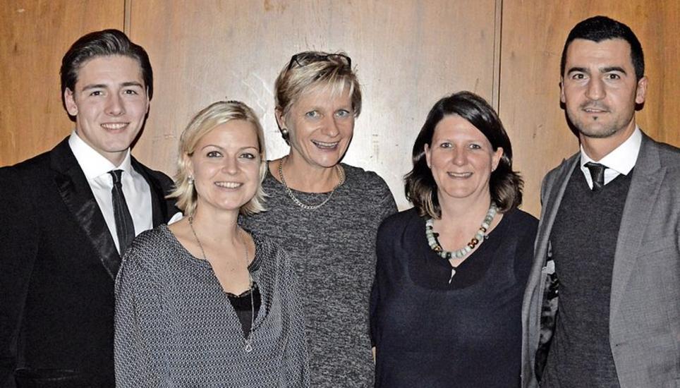 Die SVS bei der Gala: (v. l.) Ken Schuler, Irena Trsinski, Marlis Pfeiffer, Katja Gsell und Claudio Lettieri.