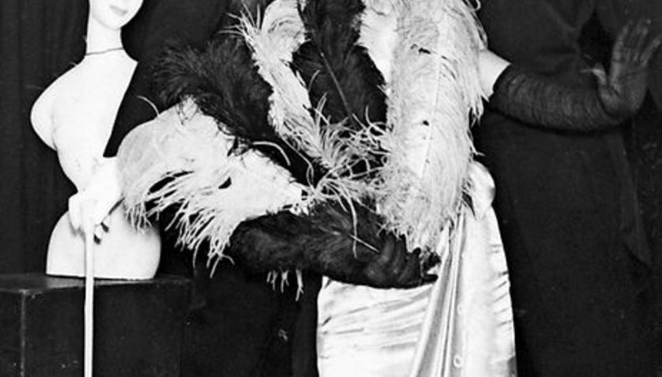 Hedi Ebner, Rolf Pfister und Hannes Goetz 1958 im Cabaret. Archivbild: Bruno Bührer