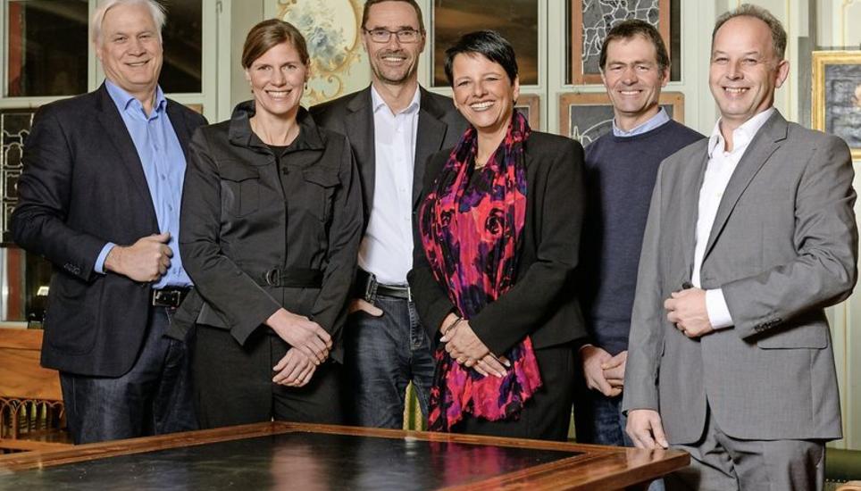 Stadtschreiber Ernst Bühler, Karin Sigrist (Finanzen und Immobilien), Sönke Bandixen (Präsidiales und Sicherheit), Corinne Ullmann (Soziales und Schule), Christian Gemperle (Bau) und Thomas Schnarwiler (Werke; v. l.). Bild: zvg