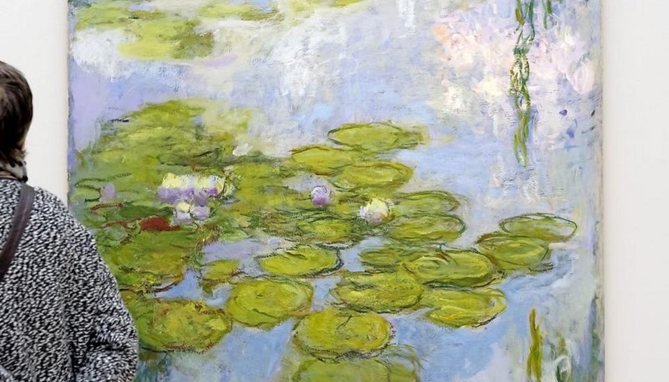 Das Werk «Nymphéas» (1916–1919) von Claude Monet ist nun in der Fondation Beyeler in Riehen zu sehen. Bild: Key