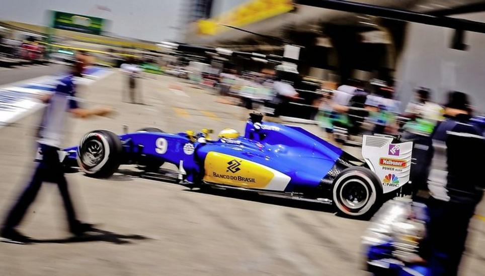 Das Schweizer Sauber-Rennteam geht in seine 25. Saison in der Formel 1. Nachdem die finanziellen Turbulenzen beseitigt sind, hoffen das Team und die Fans auf eine gute Vorstellung auf den Rennstrecken dieser Welt. Bild: Key