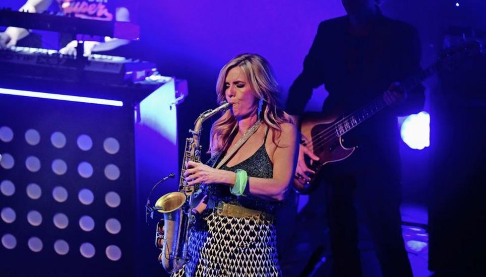 Die holländische Saxofonistin Candy Dulfer begeisterte das Publikum in der Kammgarn. Bild: Natalie Grund