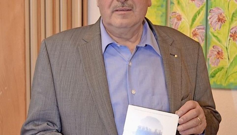 «Rheinmacher» Walter Vogelsanger: «Uferunterhalt ist für mich das Schönste.» Bild: Thomas Güntert