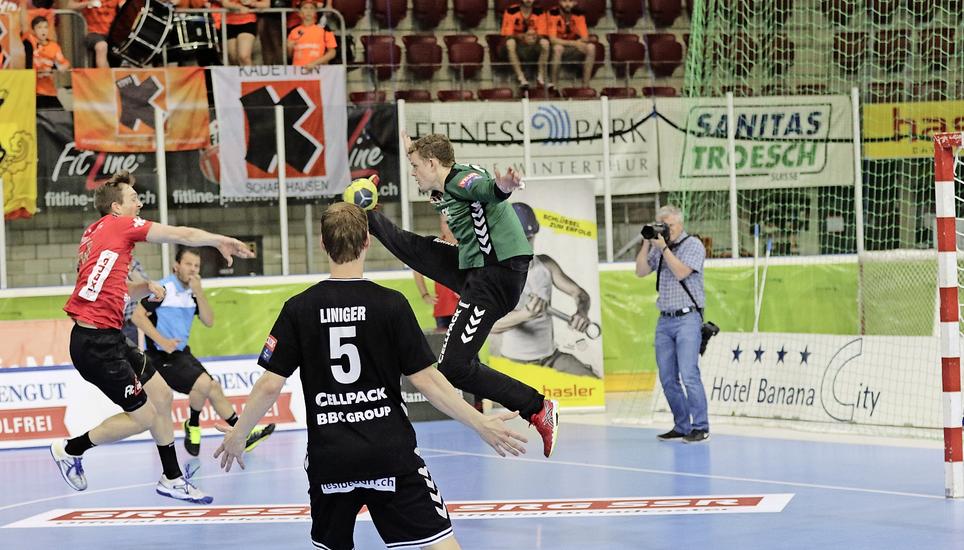 Goalie Simon Kindle in Action. Bild: D. Küttel