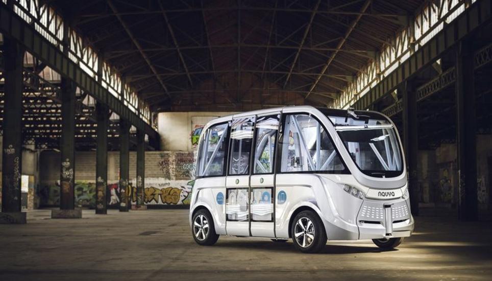 Autonome Fahrzeuge sind im Kommen, davon ist die Neuhauser Firma Trapeze und ihre neu gegründete Tochter AMoTech überzeugt. Dieser Bus wird sogar extra aus Frankreich eingeflogen. Bild: zvg