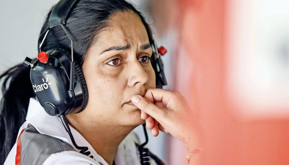 Kann nicht zufrieden sein mit der Situation bei Sauber: Teamchefin Monisha Kaltenborn mit sorgenvollem Blick.Bild Key