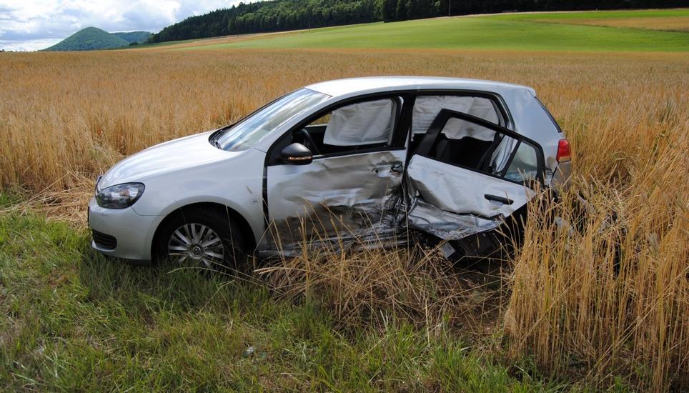 An beiden Autos entstand Totalschaden. Bild: shpol
