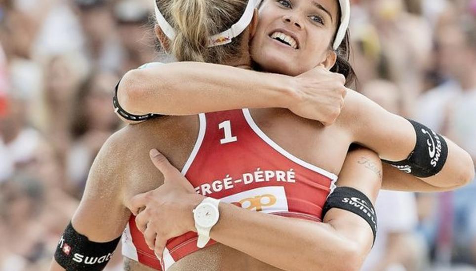Grenzenloser Jubel in Gstaad bei Joana Heidrich (r.) und Anouk Vergé-Dépré. Bild: Key