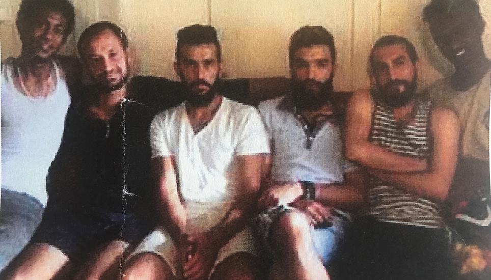Diese sechs Flüchtlinge wohnen neu in Dörflingen. Bild: Radio Munot