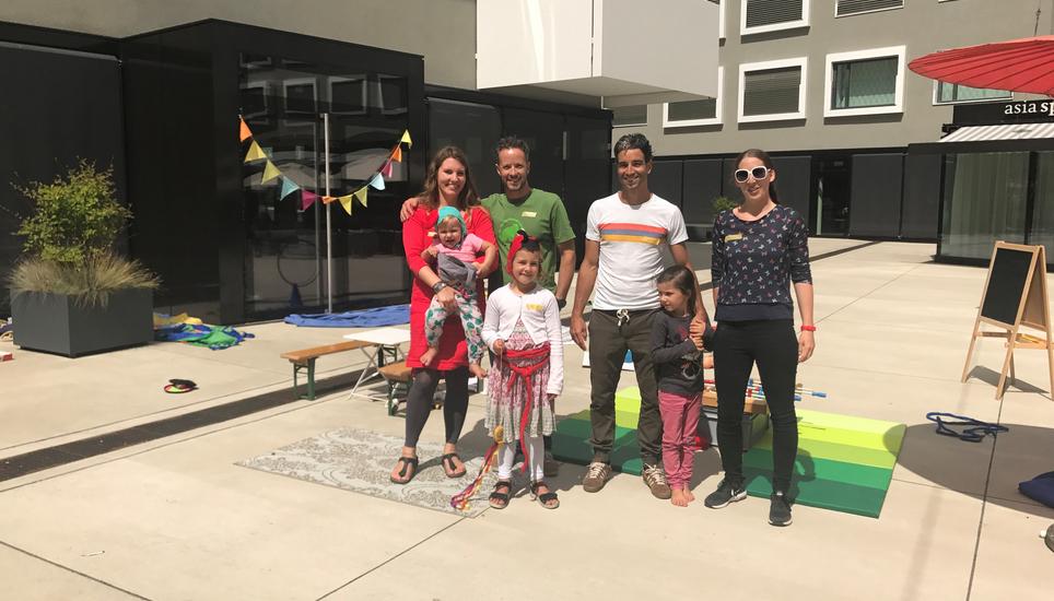 Die Gründerfamilien Preisig und Holliger des Quartiervereins IG Mühlental. Bild: Radio Munot