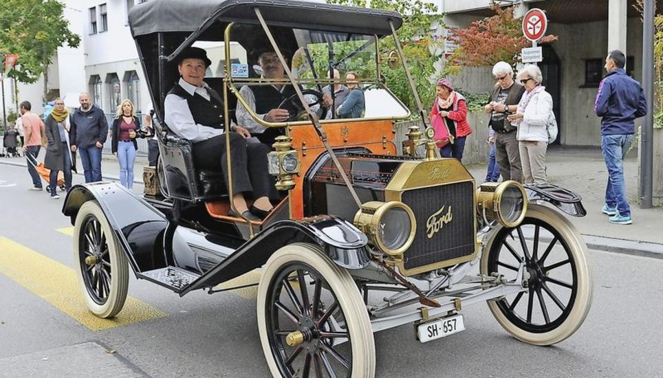 Der Ford T 1 von Marianne und Josef Heggli ist seit 106 Jahren für die Strasse zugelassen und im Originalzustand. Bilder: Bruno Bührer