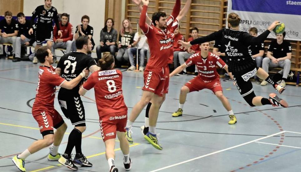 Hoch gesprungen, tief gefallen: Die Kadetten sind nach einem schwachen Auftritt aus dem Cup ausgeschieden. Bild: H. C. Steinemann