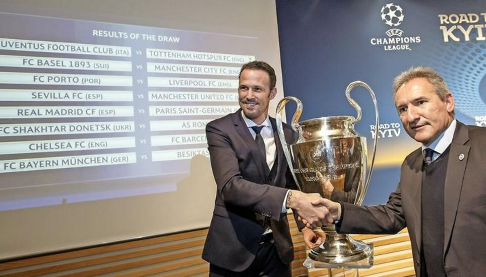 Auf einen guten Match: Basels Sportchef Marco Streller (l.) mit Txiki Begiristain, dem Direktor Fussball von Manchester City. Bild: Key