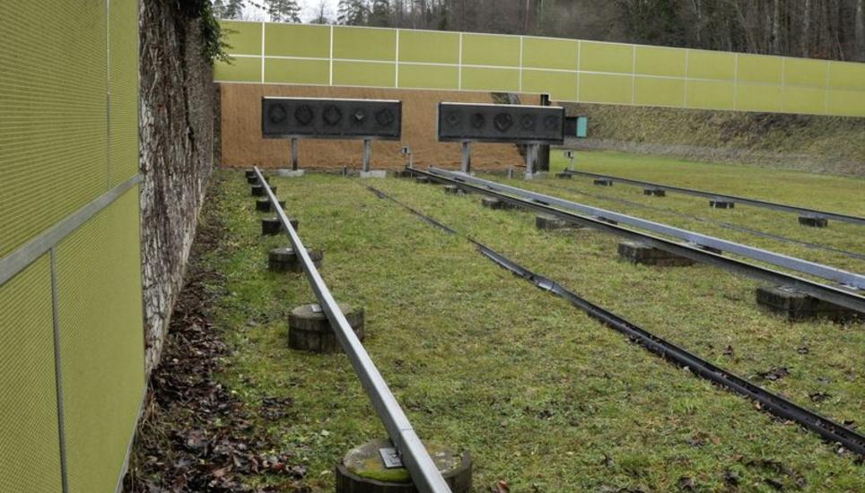 Alle vier 300-Meter-Anlagen im Stammertal sowie die 25/50-Meter-Anlage in Unterstammheim (im Bild) wurden bereits weitgehend saniert. Bild: Mark Gasser