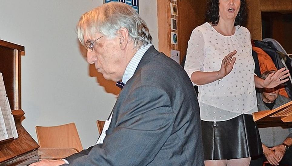 Carlos Greull und Adriana Schneider in der Kunstschür. Bild: Margrith Pfister-Kübler