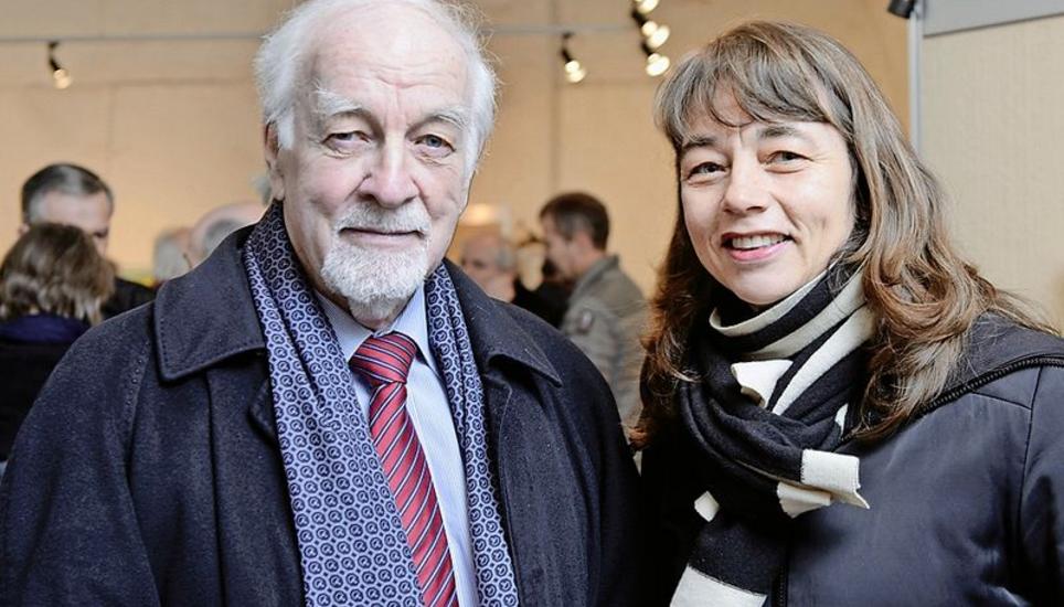 Kunstkenner Gérard Seiterle aus Ermatingen kam spontan mit Nichte und Malerin Christine Seiterle an die Ausstellung.