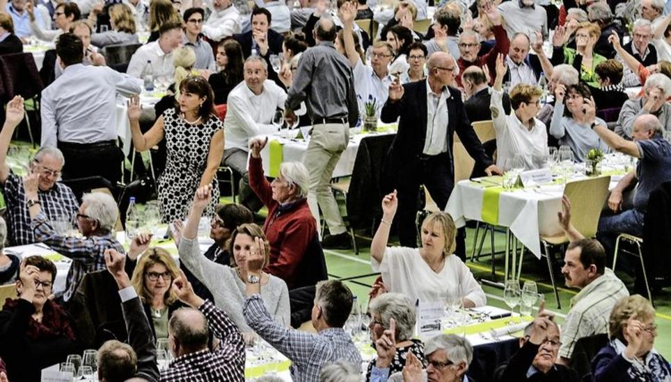 Die Aktionäre der Clientis BS Bank Schaffhausen stimmten an der Generalversammlung «durch die Bank» den Anträgen des Verwaltungsrates zu. Bild: Selwyn Hoffmann