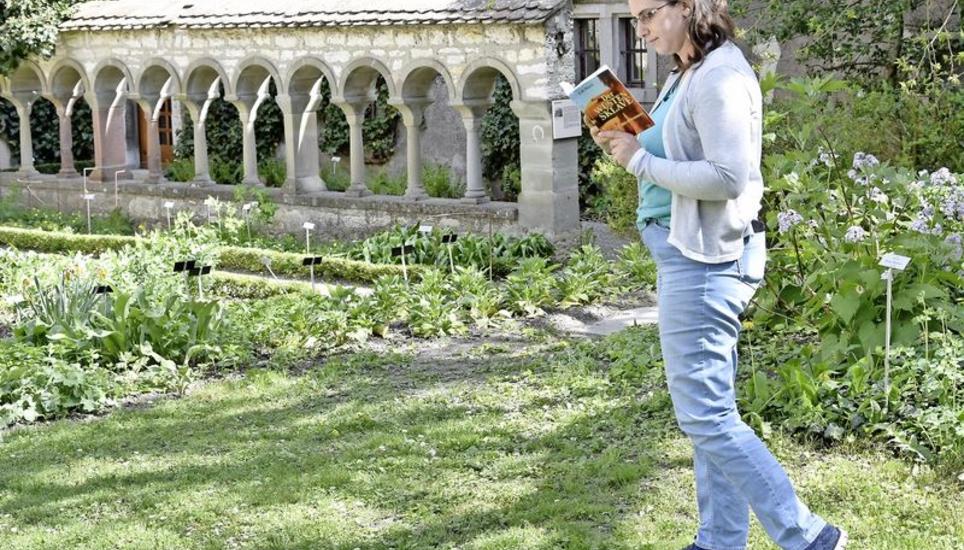 «Komischerweise kann ich nur über Männerpärchen schreiben», meint Jessica Möckli. Bild: Serena Schelling