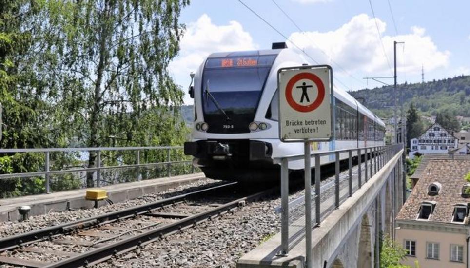 Das Teilstück der Bahnlinie von Etzwilen nach Schaffhausen wurde 1895 durch den Bau der Eisenbahnbrücke komplettiert. Bild: Mark Gasser