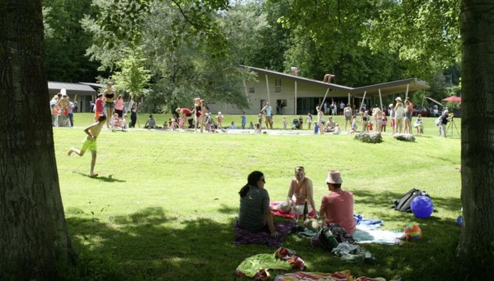 Für einmal diente die Badi Langwiesen als Theater-Bühne.