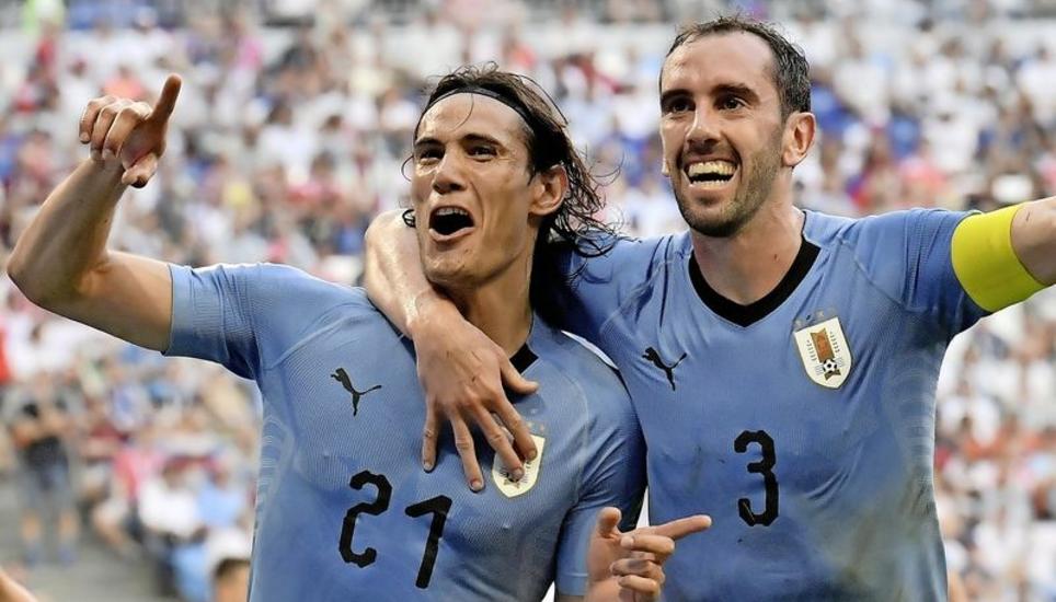 Zwei Erfolgsgaranten von Uruguay: Edinson Cavani (l.) und Captain Diego Godin wollen in den Halbfinal einziehen. Bild: Key