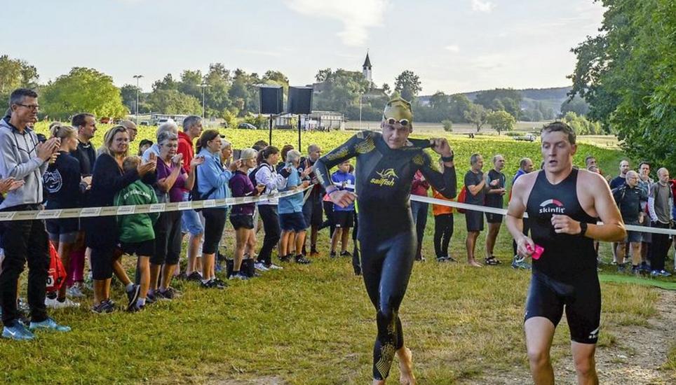 Herrliche Stimmung oberhalb der Büsinger Badi beim Schwimmausstieg. Bild: Reinhard Standke
