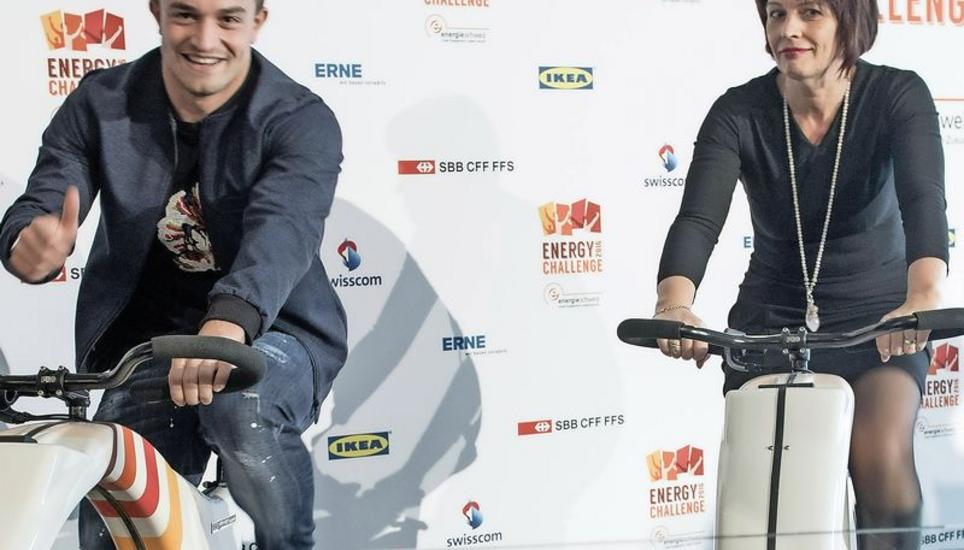 Bundesrätin Doris Leuthard und Fussballer Xherdan Shaqiri warben vor zwei Jahren für die Energy Challenge. Bild: Key