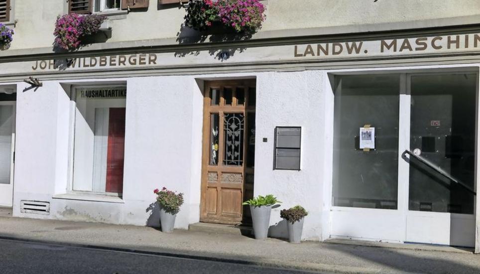 Mit der Schliessung des Eisenwaren- und Haushaltgeschäftes Wildberger – zuletzt betrieben von Walter Fäh – bleibt die Kundschaft im Städtli ganz aus. Bild: Rolf Hauser