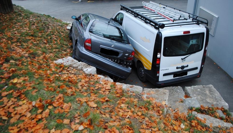 Am Auto entstand Totalschaden. Bild: SH-Pol