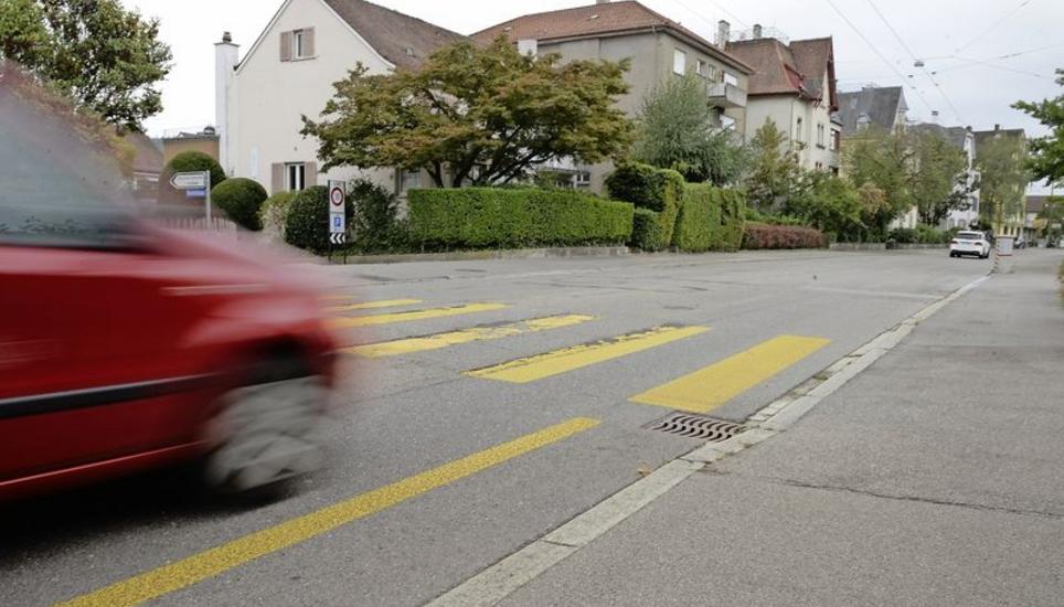 Auf der Zentralstrasse soll nach der Sanierung nur noch Tempo 30 herrschen. Bild: Selwyn Hoffmann