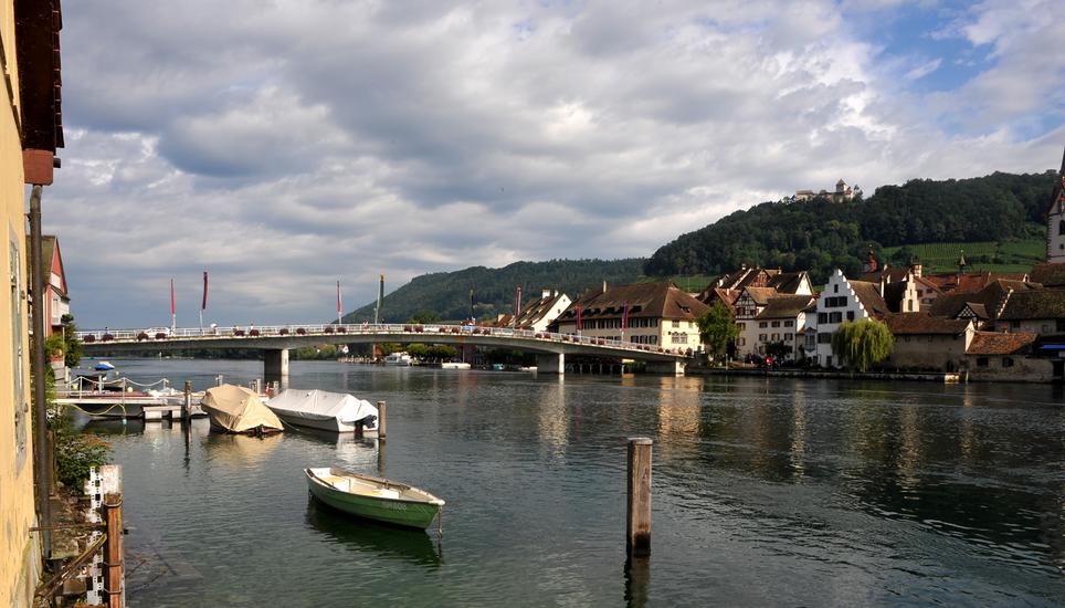 Die Teilsanierung der Rheinbrücke kostet rund 700'000 Franken. Bild: Wikimedia